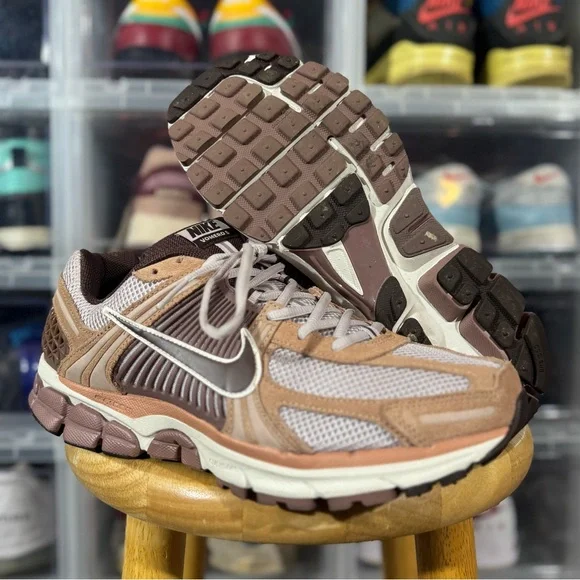 Nike Air Zoom Vomero 5 ‘Dusted Clay’ - Picture 4 of 5